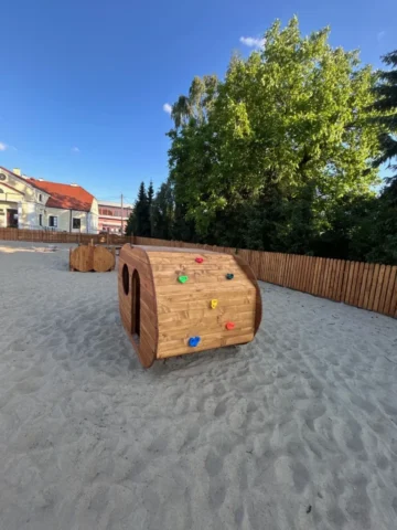 warka jablkowy plac zabaw 6